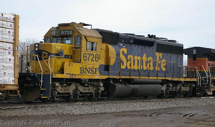 BNSF 6726 - SD40-2.jpg